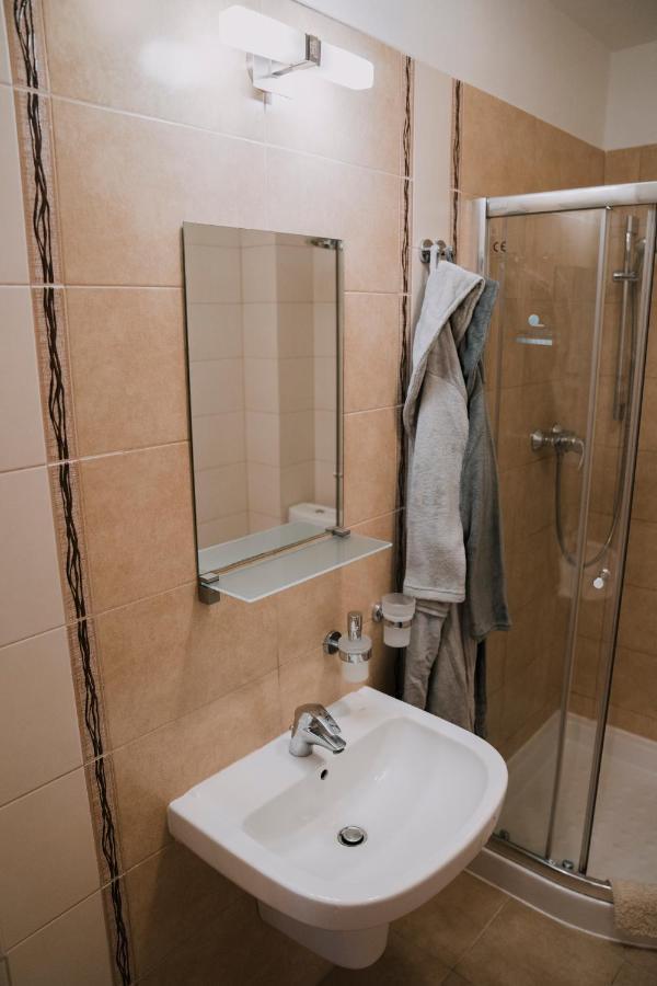 Bešeňová Apartman Angelika מראה חיצוני תמונה